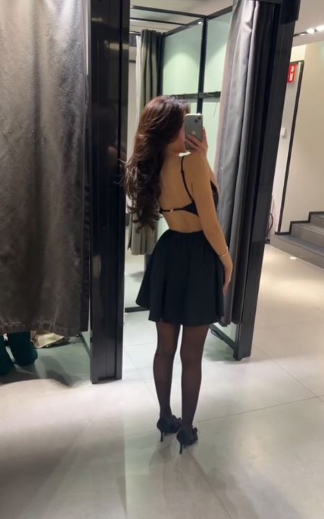 Virales Seidenkleid