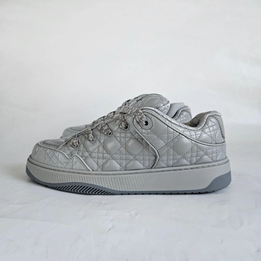 "B9" Sneaker