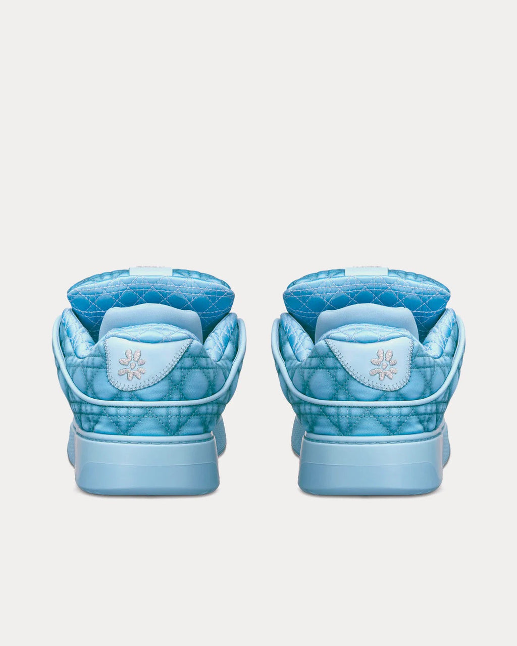 "B9" Sneaker