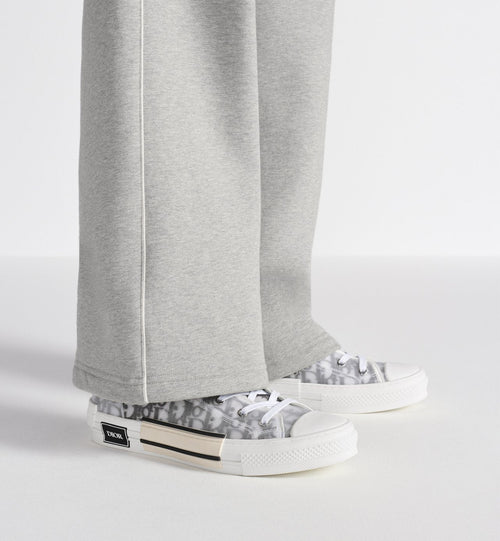 "B23" SNEAKER